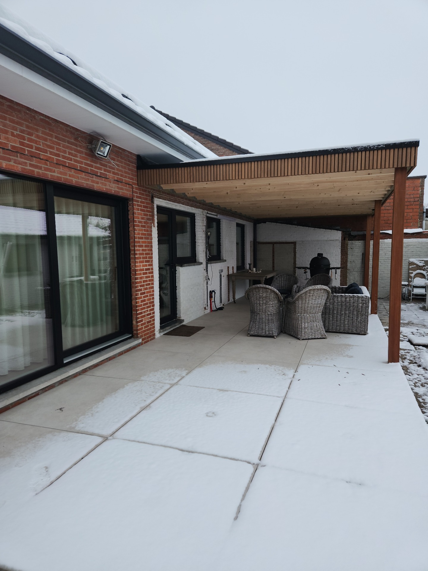 TERRAS ACHTER in opbouw